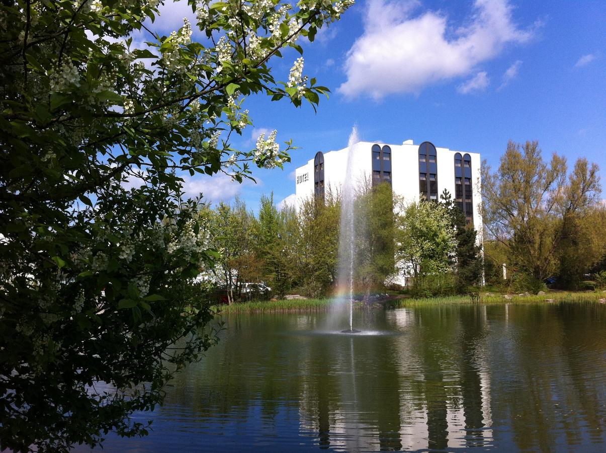 ACHAT Hotel Regensburg im Park Exterior foto